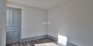 517 Schaffer Street Gallery 11
