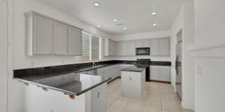 Gorgeous 3 bed plus a loft Gallery 6