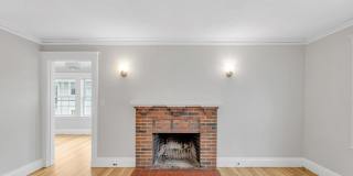 21-23 Richards Rd unit: 21 Gallery 13