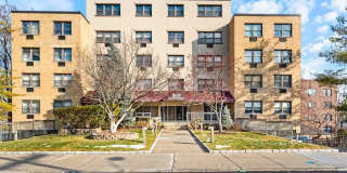 300 Lookout Avenue Gallery 14
