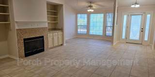 303 Shoreline Dr Gallery 1