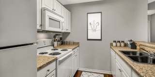 2 Bedroom 2 Bath Duplex at Mansion Creek in Tyler! 1/2 OFF your first full month’s rent! Gallery 11