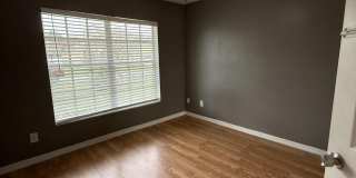 249 NE Glentry Avenue Gallery 3