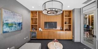 Luxe on Chicago Gallery 48