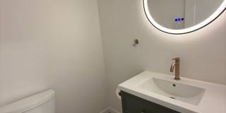 Newly Remodeled 1 bedroom / 1.5 bath Condo at Place One Gallery 5