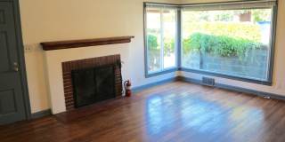 Cozy Seward Park Home with Large Yard! Gallery 4