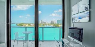 10201 E Bay Harbor Dr Gallery 22
