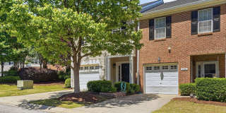 Beautiful  3 bedroom Townhome Living in Apex, NC Gallery 5