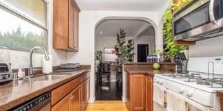 5327 Cahuenga Blvd Unit C Gallery 8