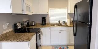 Fully Furnished Two Bedroom Long Term Beach Apartment for Rent Gallery 10