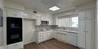 475 E Cypress Ave. Gallery 22