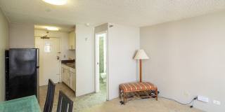 1700 Ala Moana Boulevard Gallery 4