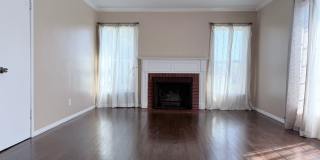Charming 3BR / 2BA house in Altadena, located on a spacious corner lot in West Altadena. Gallery 4