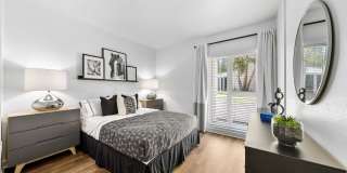 The Elinor Gallery 57