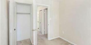 10241 GREEN HOLLY TER Gallery 23