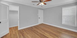 Newly Updated 2BD 1BA Duplex Home - Available Now! Newly Updated 2BD 1BA Duplex Home - Available Now! Gallery 18