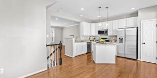 5011 WAPLE Lane Gallery 21