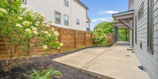 Modern Three Bedroom! Gallery 43
