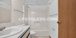 811 Hilltop Ln.-201 Gallery 21