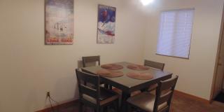 Short-mid term housing, furnished condo 2 bed/2 bath walking distance to Pearl St., CU and close to Hiking and Biking Gallery 6