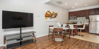 Creekside Gallery 27