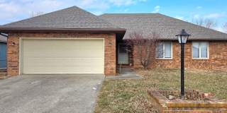 3 Bedroom 2 Bathroom home in Southwest Springfield for $1495! Gallery 1