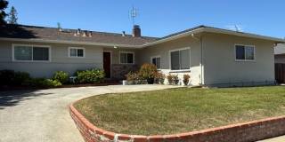 Spacious 4 Bedroom Single Family Home with Bonus Room Gallery 1