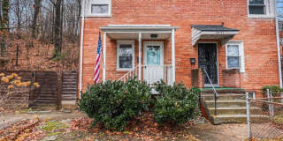 3829 S FOUR MILE RUN Drive Gallery 1