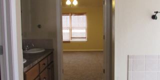 BEAUTIFUL HOME IN WOLFCREEK AREA!!! Gallery 17