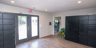 Huntcliff Gallery 8