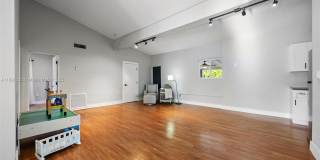 1651 SW 13th Ave Gallery 60