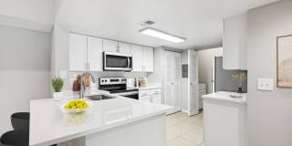 Sabal Pointe Apartments Gallery 2