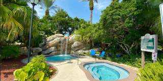 7300 Westpointe Boulevard Gallery 21