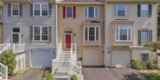 46645 BROWNWOOD Square Gallery 1