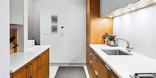 525 West 22nd Street Gallery 8