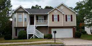 Coming Soon!  Large 4 bed 2 bath with bonus room Gallery 1