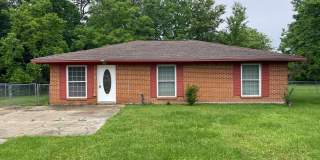 3 BEDROOM READY TO MOVE-IN Gallery 1