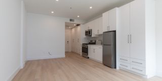 1127 Harrison Street Gallery 4