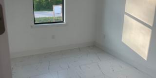 Charming 3BR Duplex in Lehigh Acres Gallery 8