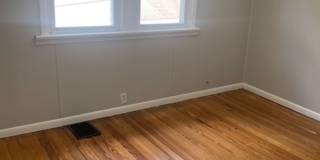 Available August!  4/5BR, 2BA Campus and Bryan Park! Gallery 14