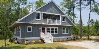 5 bedroom / 4 bath home with a short drive to the beach! Gallery 1