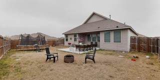 423 Pepperbark Avenue Gallery 38