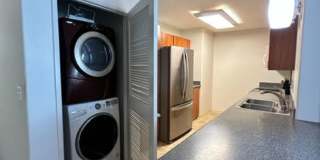 Spacious 2 bedrooms, 2 full baths with enclosed garage Spacious 2 bedrooms, 2 full baths with enclosed garage Gallery 3