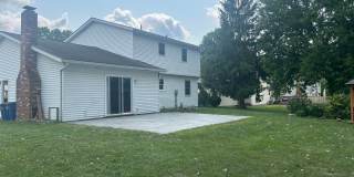 3 Bedroom Stone Facade Colonial with 2 Car Attached Garage  in Strongsville Gallery 45