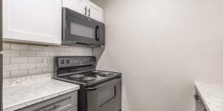 Crossings at Midtown Gallery 7