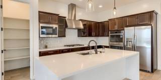 Modern 4BR Avance Home:Gated, Resort Pool, Gym & Quick Downtown Access Gallery 26