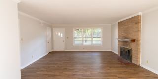 2400 Hampstead Lane Gallery 4
