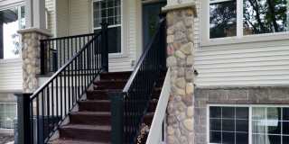 Spacious 4-Bed 3.5-Bath in Blaine - Available 6/10! Gallery 1