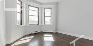 Fenway 2-Bed, 1-Bath with Laundry in Unit! Gallery 5