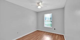 Welcome to this charming 3 bedroom, 2 bathroom home located in Jacksonville, FL Welcome to this charming 3 bedroom, 2 bathroom home located in Jacksonville, FL Gallery 8